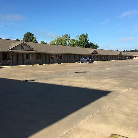 Montigo Inn Leesville Exterior photo