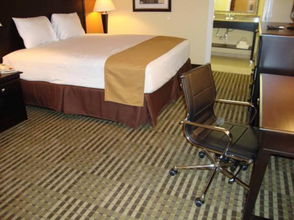 Montigo Inn Leesville Room photo